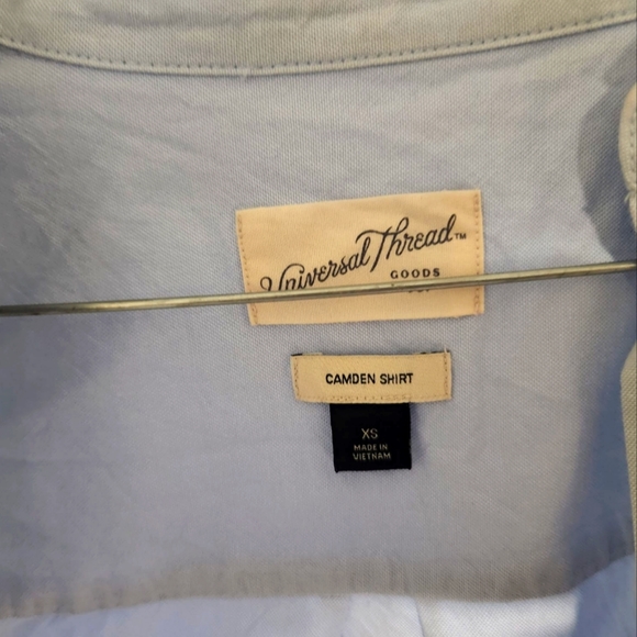 Universal thread blue button down shirt - Picture 3 of 3